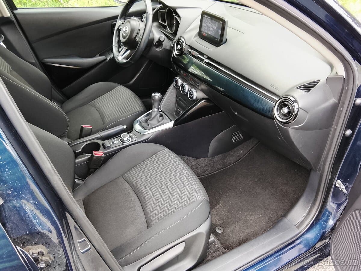 2019 Mazda 2 - 16
