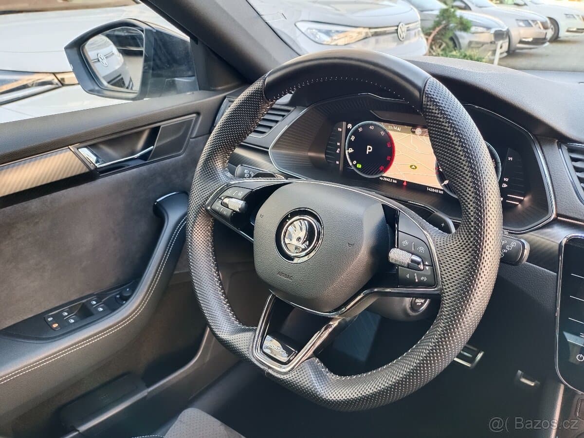 2022 Škoda SUPERB - 16