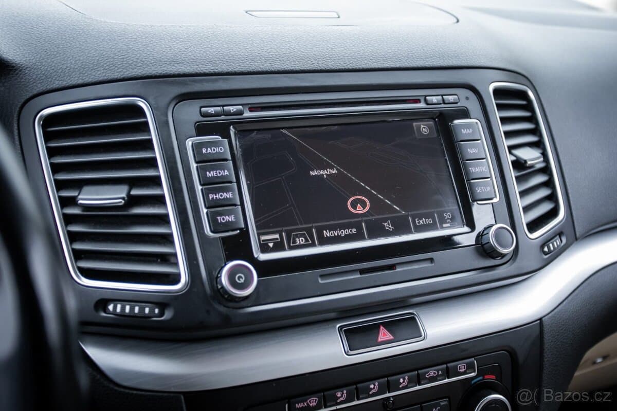 2011 Volkswagen SHARAN - 16