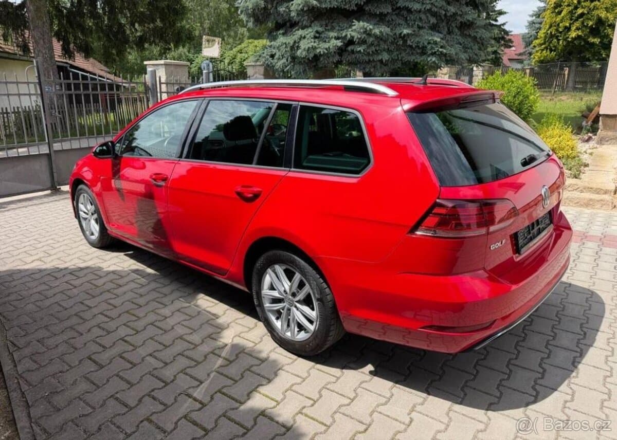 2019 Volkswagen GOLF - 16
