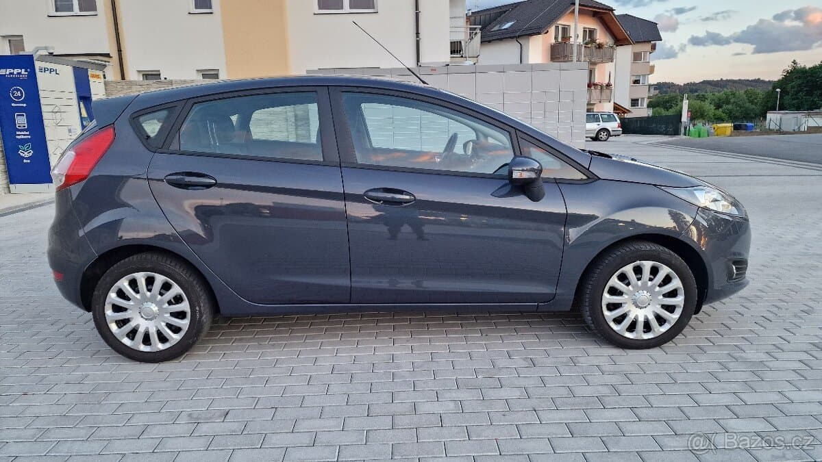2014 Ford FIESTA - 16