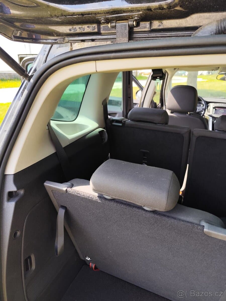 2017 Opel ZAFIRA - 16