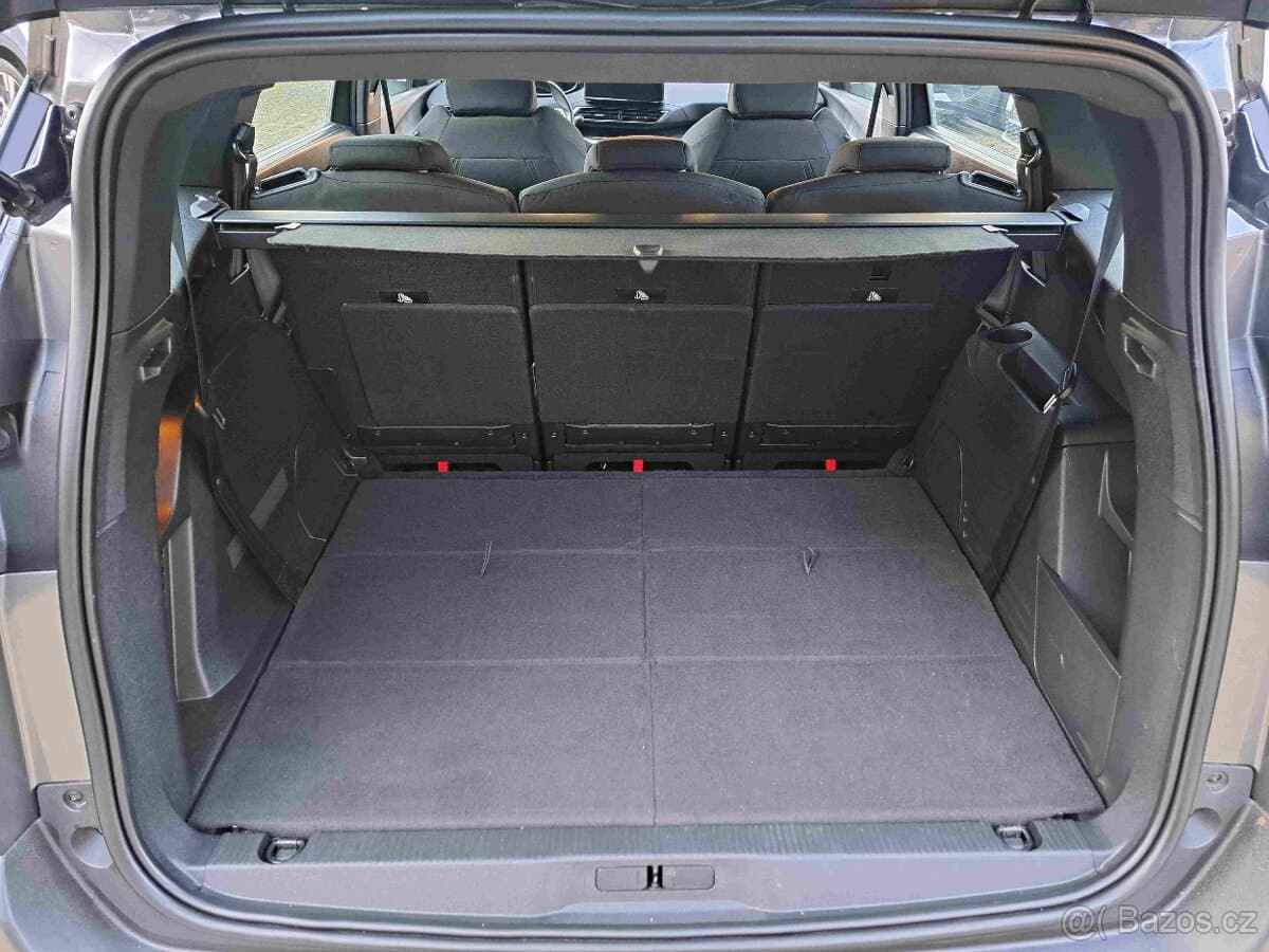 2023 Peugeot 5008 - 16