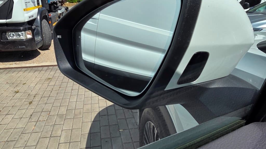 2025 Volkswagen TAYRON - 16