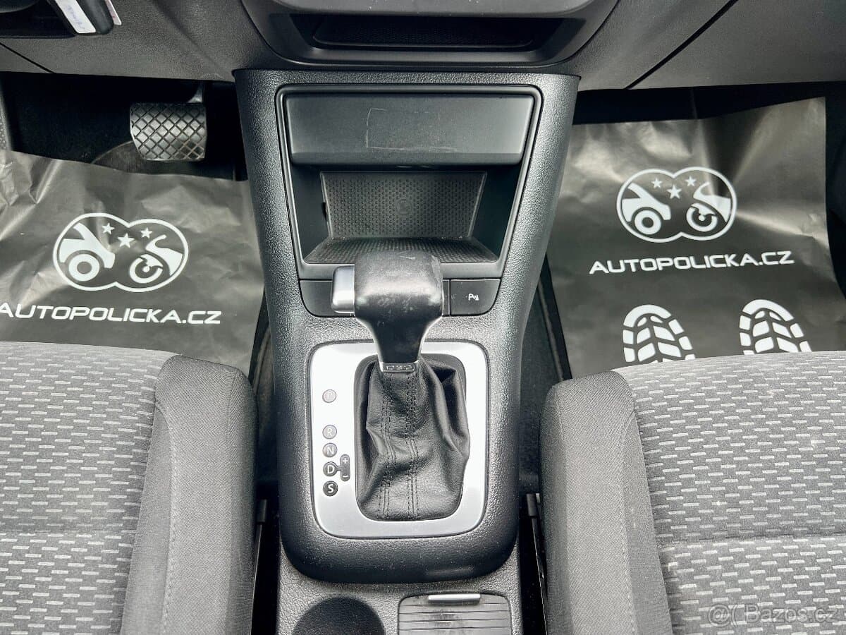 2009 Volkswagen GOLF - 16