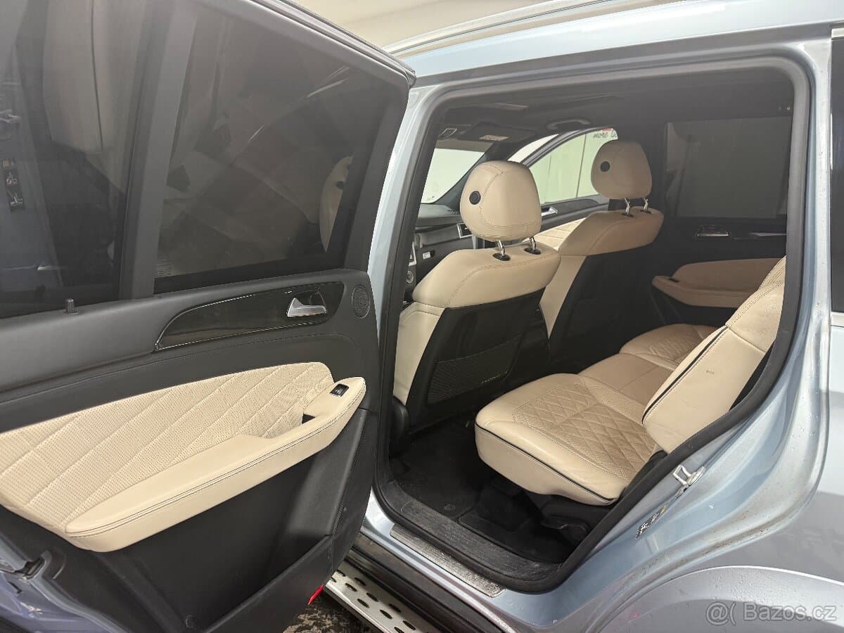 2015 Mercedes-Benz GL - 16