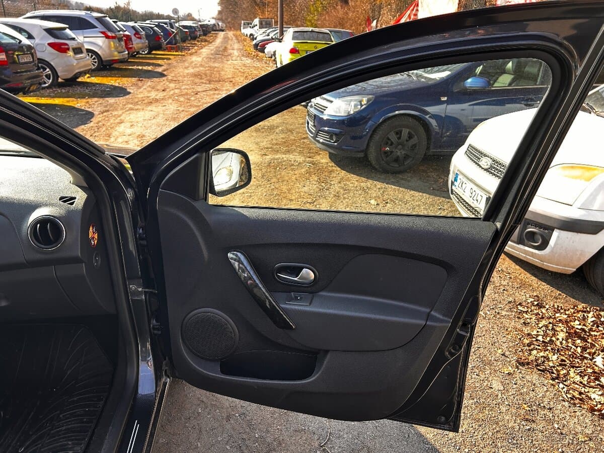 2019 Dacia LOGAN - 16