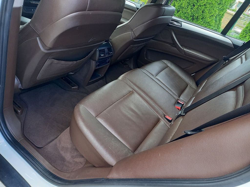 2012 BMW X5 - 16