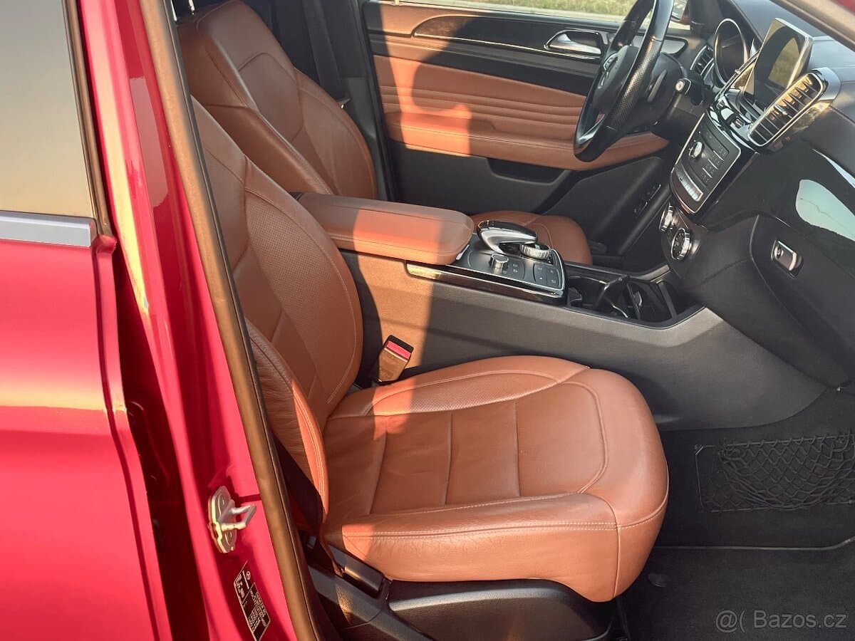 2017 Mercedes-Benz GL - 16