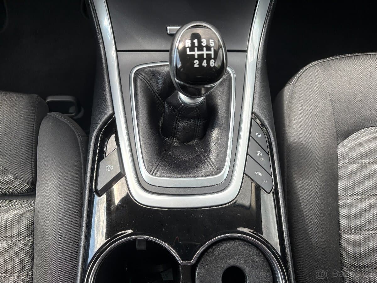 2021 Ford S-MAX - 16