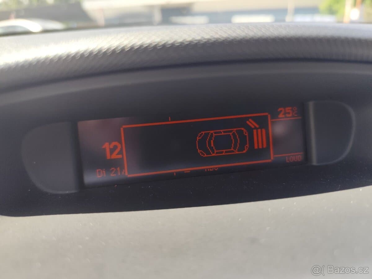 2010 Peugeot 308 - 16