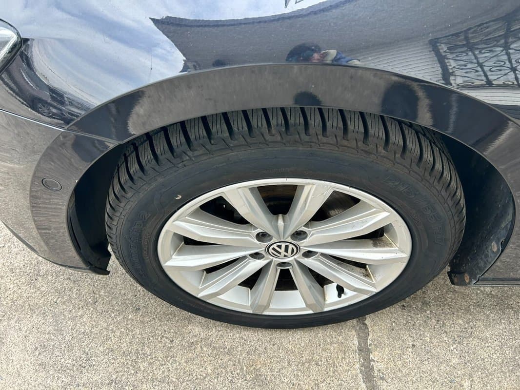 2015 Volkswagen PASSAT - 16