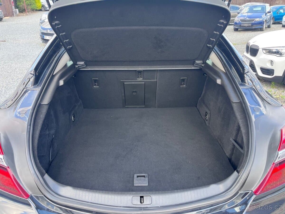 2015 Opel INSIGNIA - 16