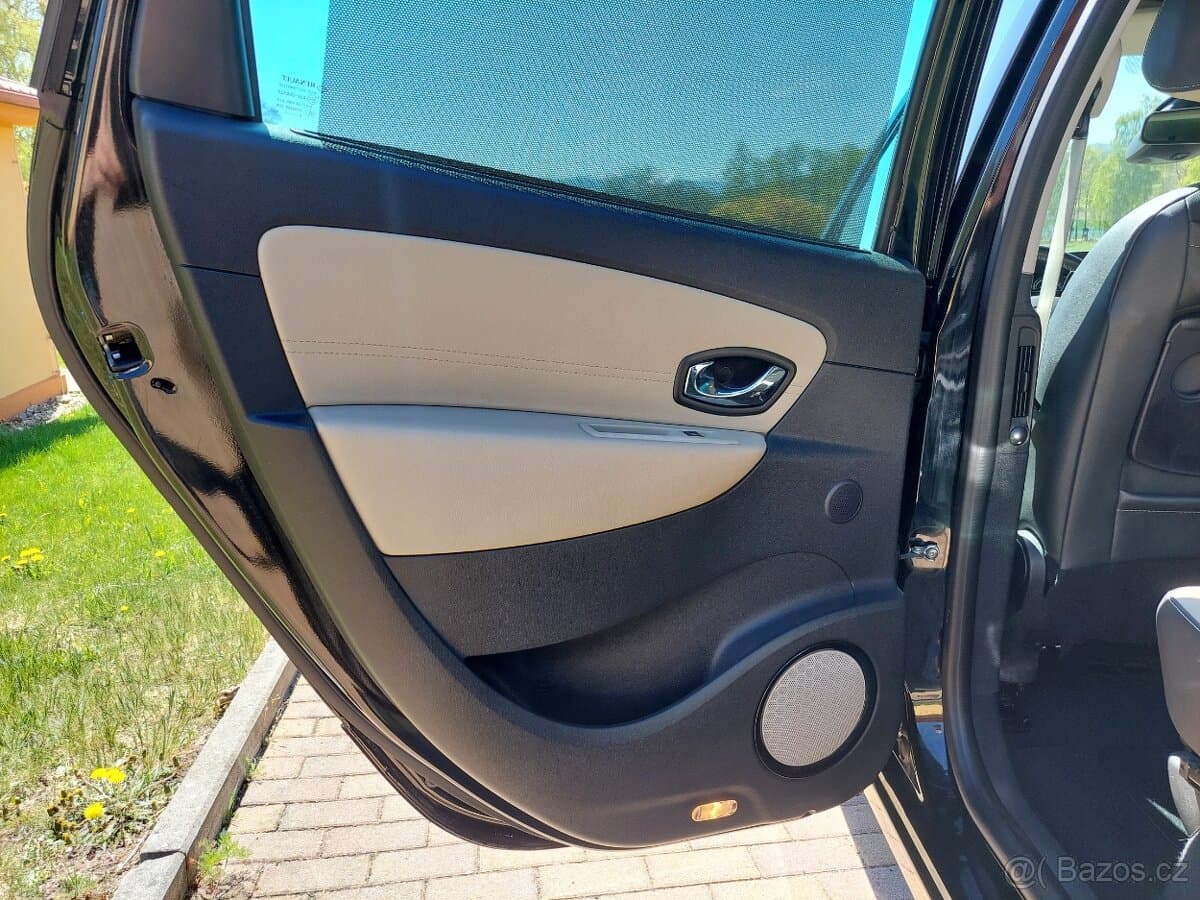 2016 Renault SCENIC - 16