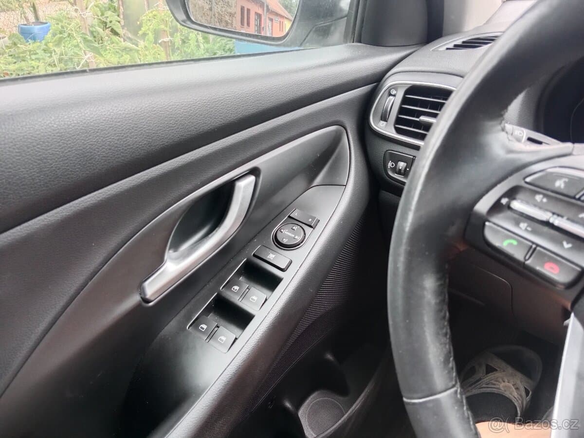 2019 Hyundai i30 - 16