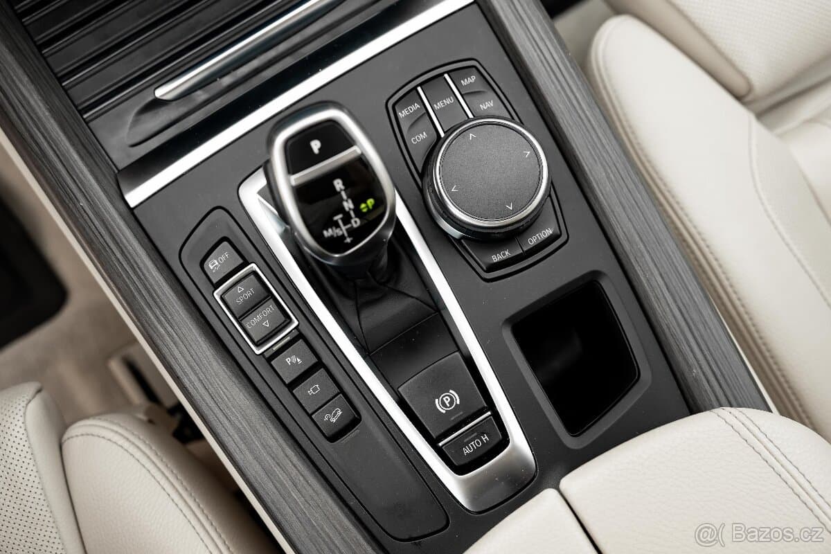 2018 BMW X5 - 16