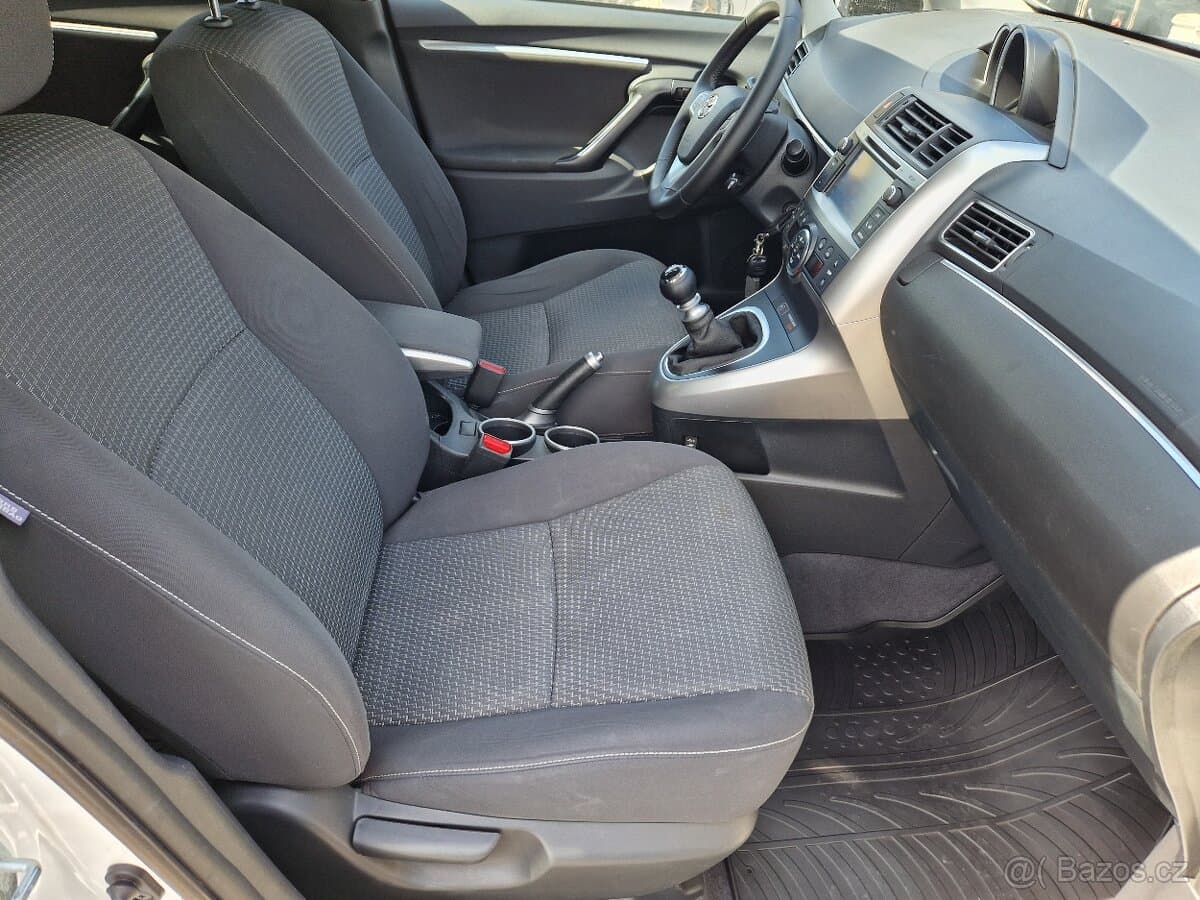 2015 Toyota VERSO - 16