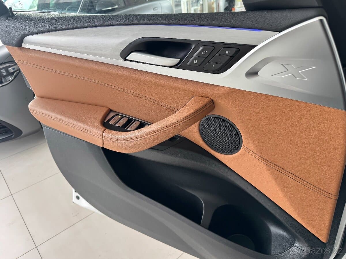 2023 BMW X3 - 16