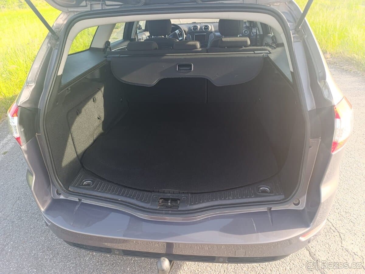 2013 Ford MONDEO - 16