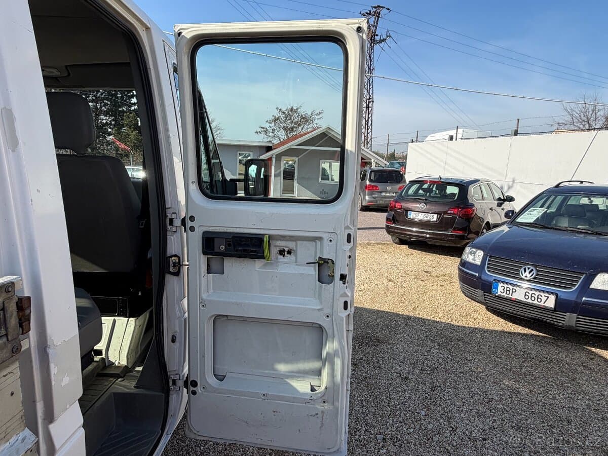 2003 Volkswagen MULTIVAN - 16