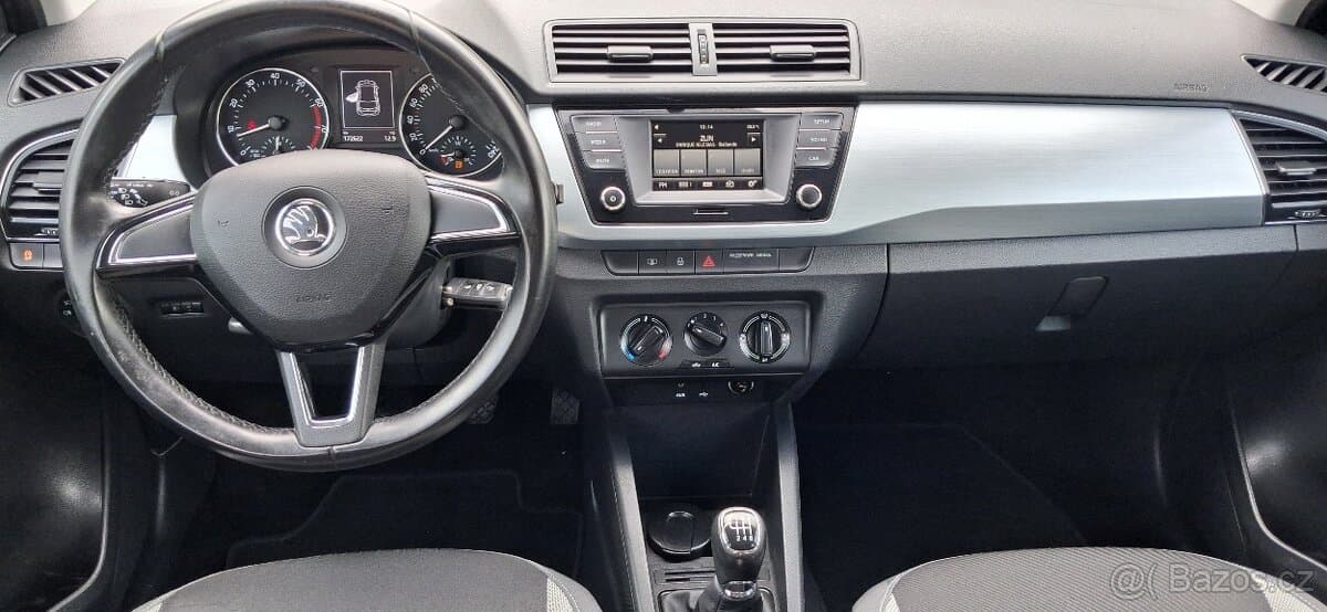 2015 Škoda FABIA - 16