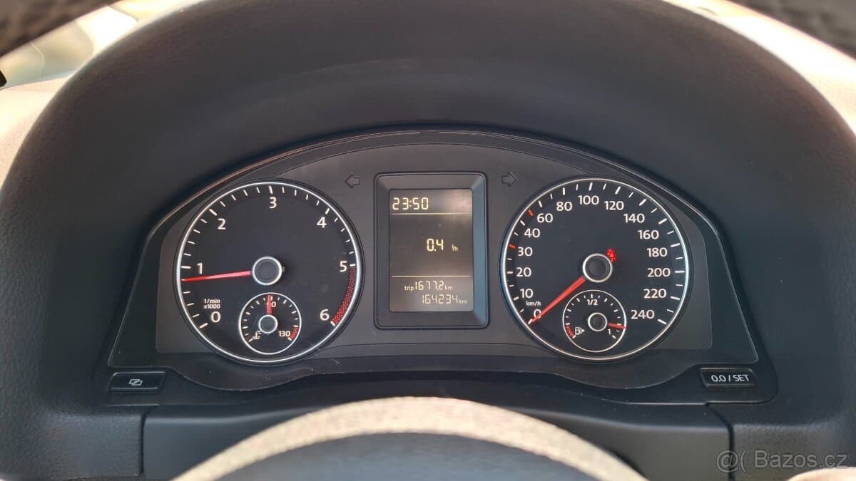 2009 Volkswagen GOLF - 16