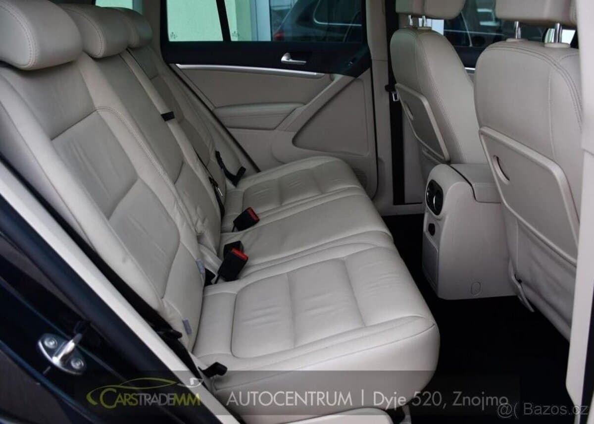 2012 Volkswagen TIGUAN - 16