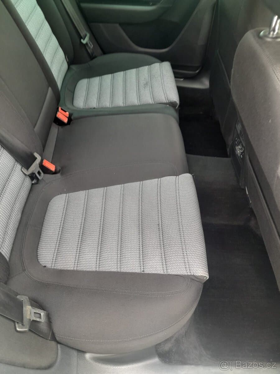 2012 Volkswagen PASSAT - 16