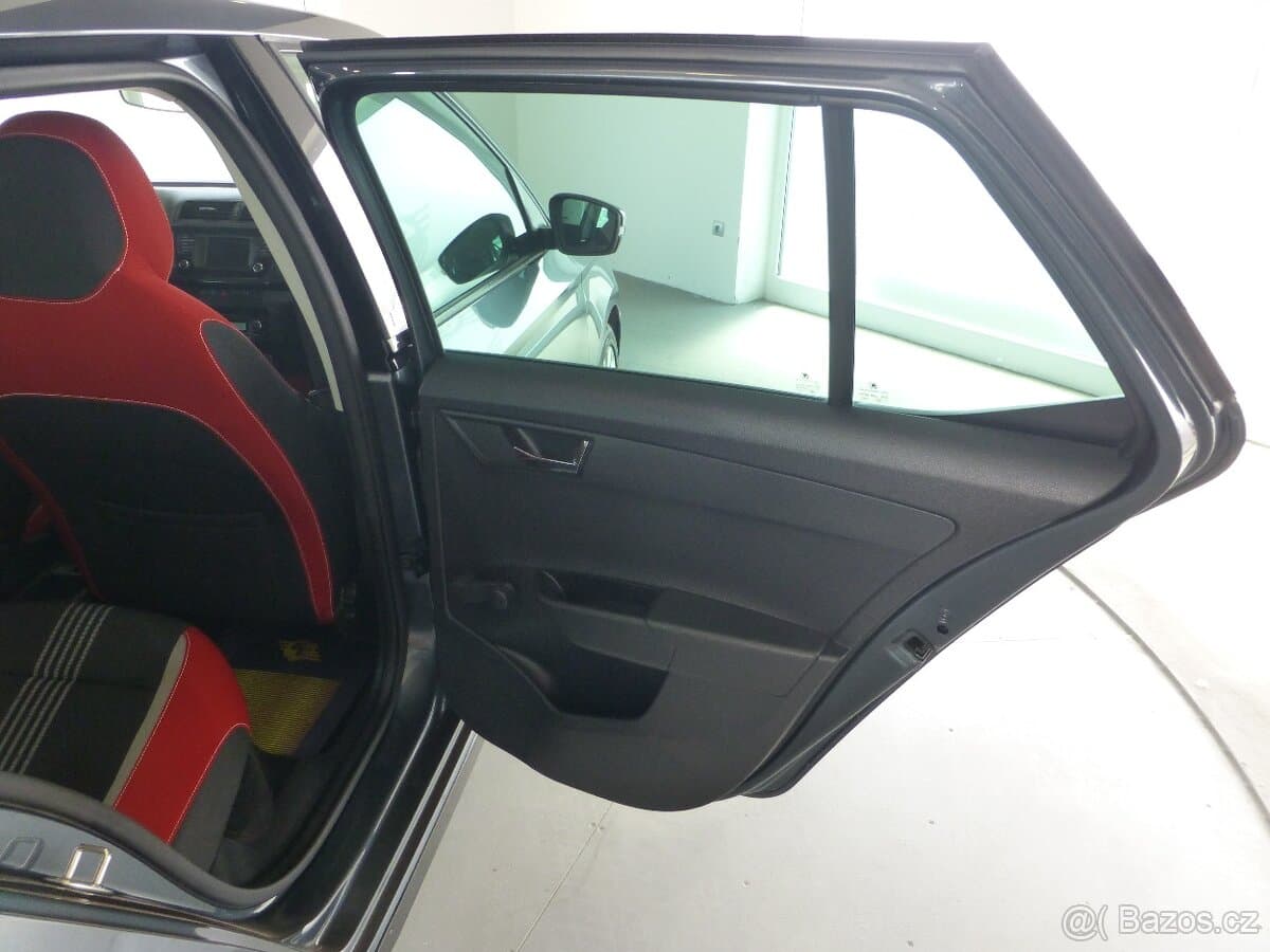 2016 Škoda FABIA - 16