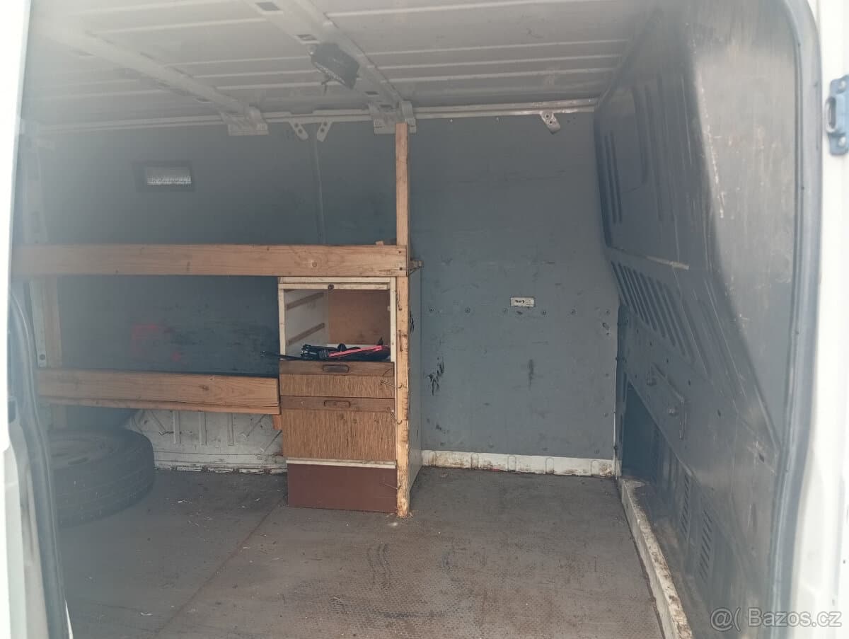 2011 Ford TRANSIT - 16