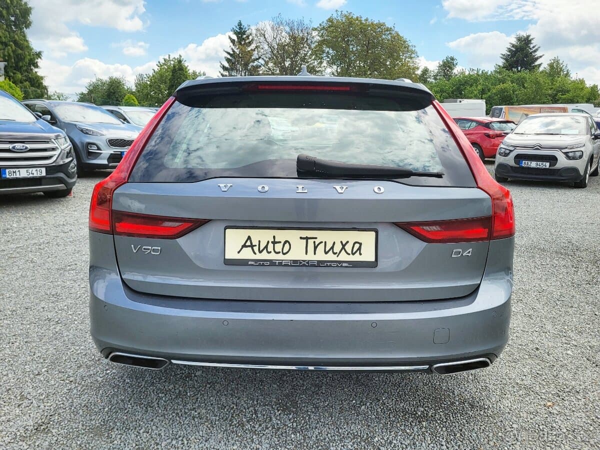 2017 Volvo V90 - 16