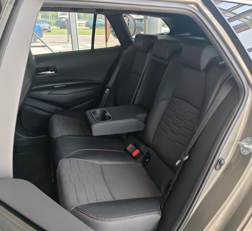 2022 Toyota COROLLA - 16