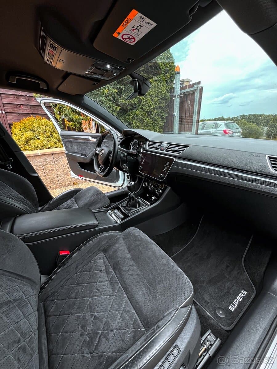 Škoda SUPERB - 16