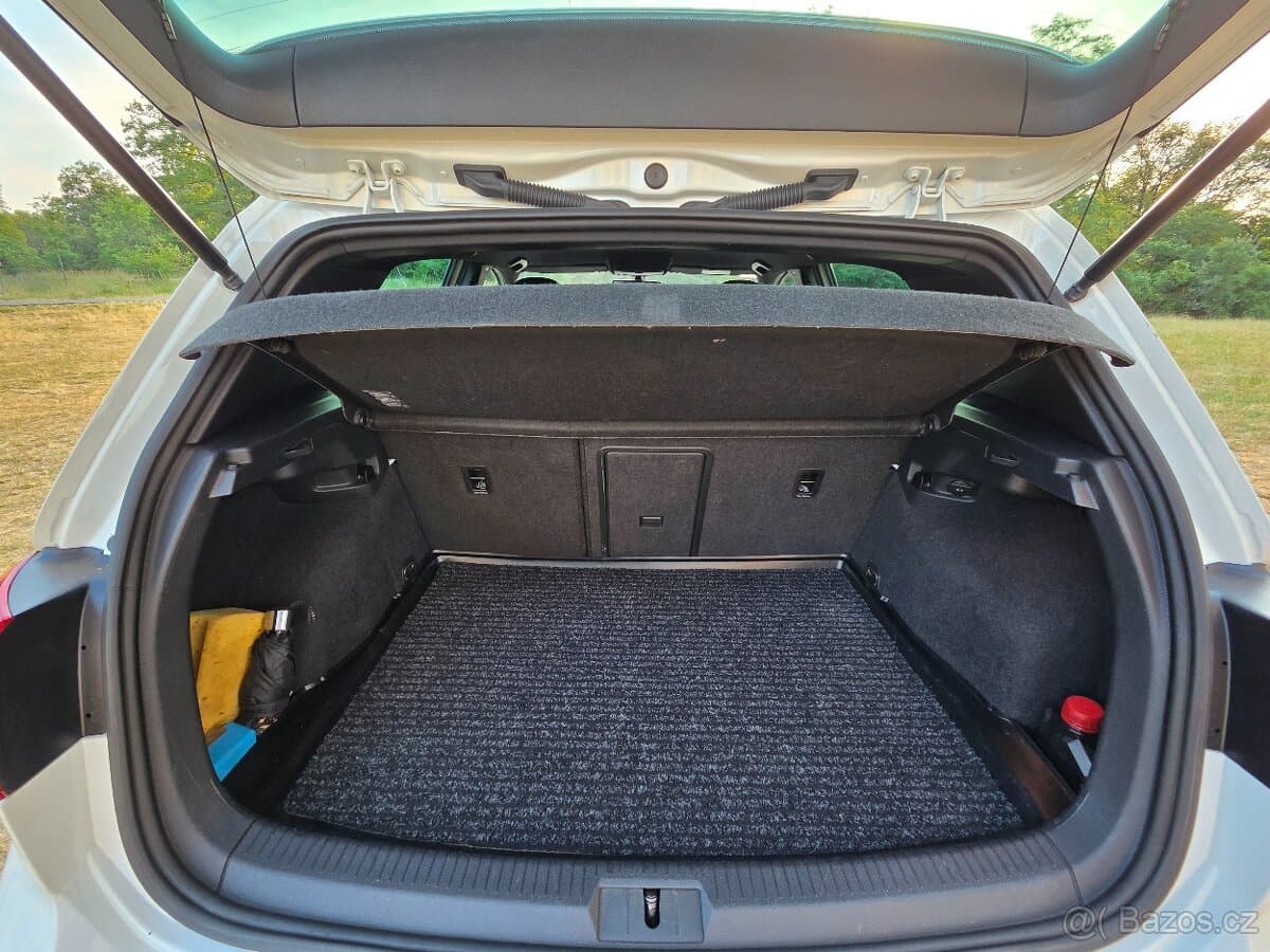 2014 Volkswagen GOLF - 16