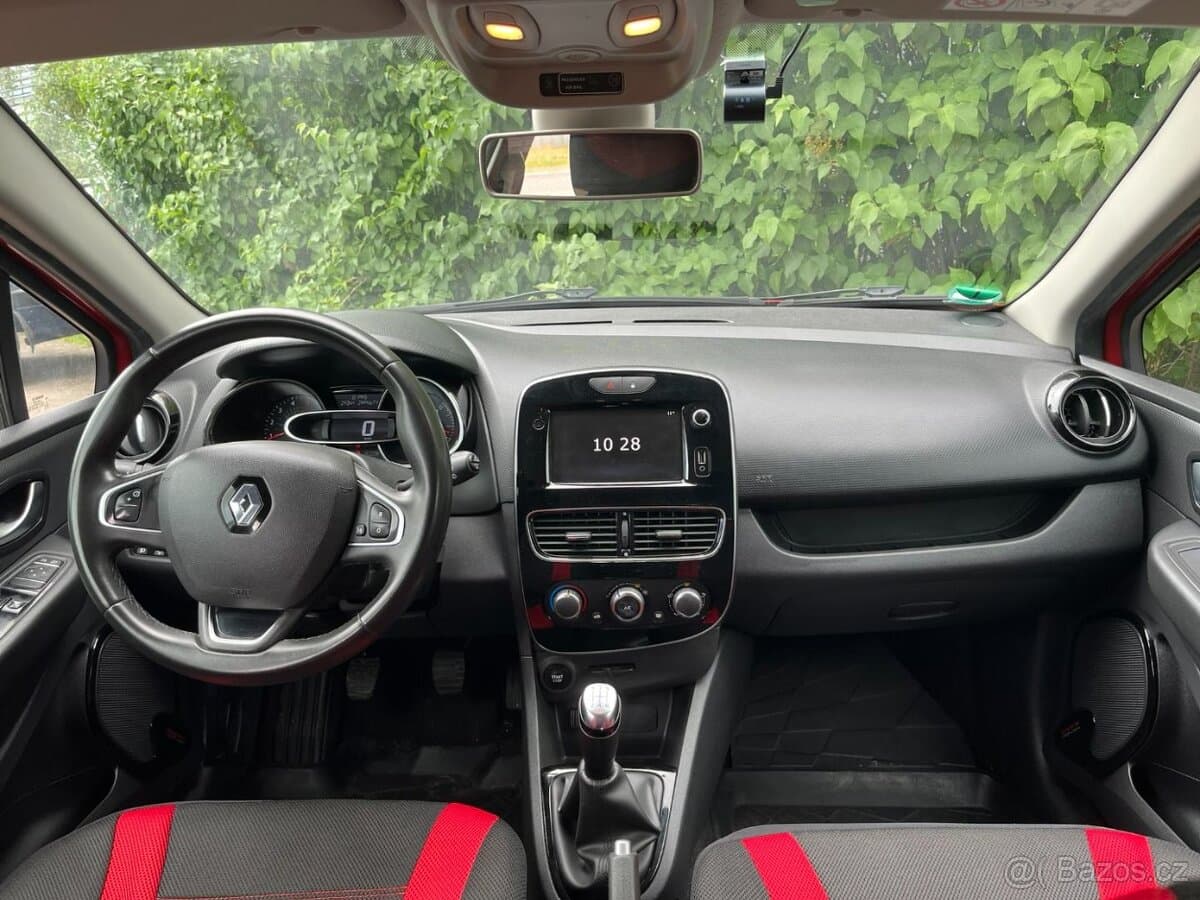 2019 Renault CLIO - 16