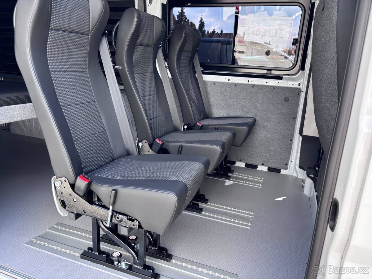 2025 Toyota PROACE - 16