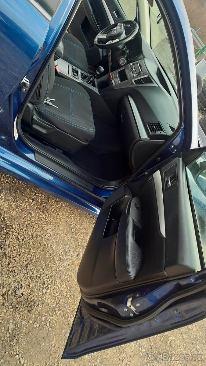 2010 Subaru LEGACY - 16