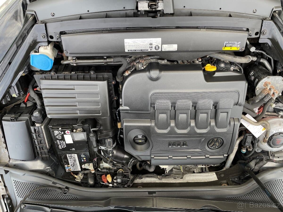 2019 Volkswagen GOLF - 16