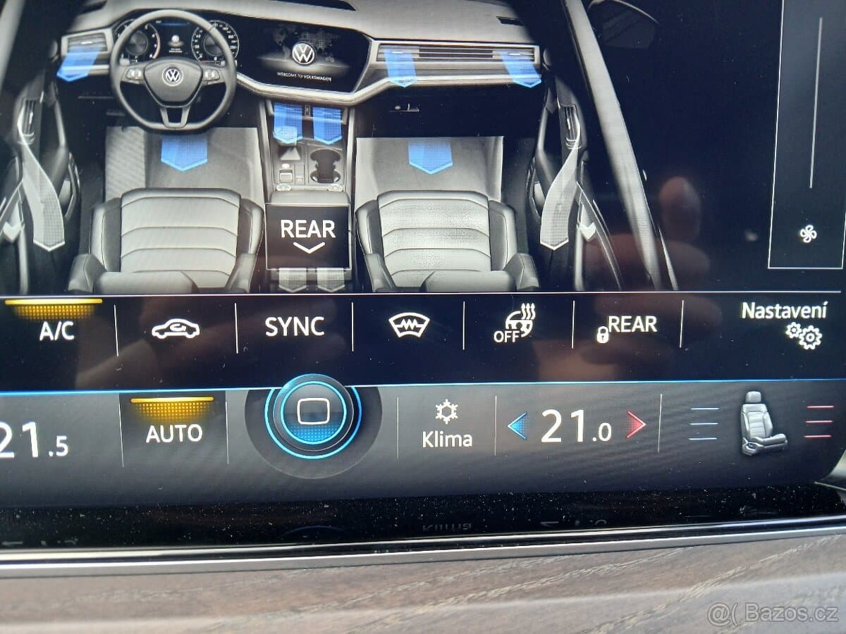2020 Volkswagen TOUAREG - 16