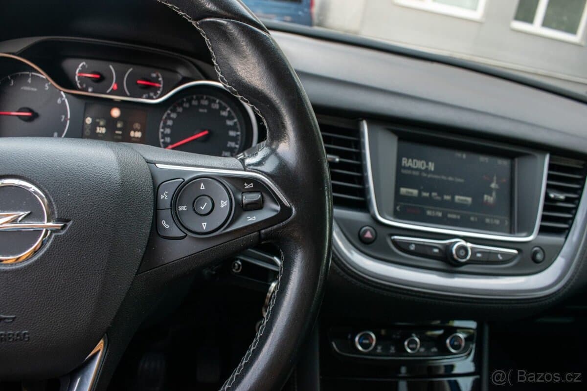 2019 Opel GRANDLAND - 16