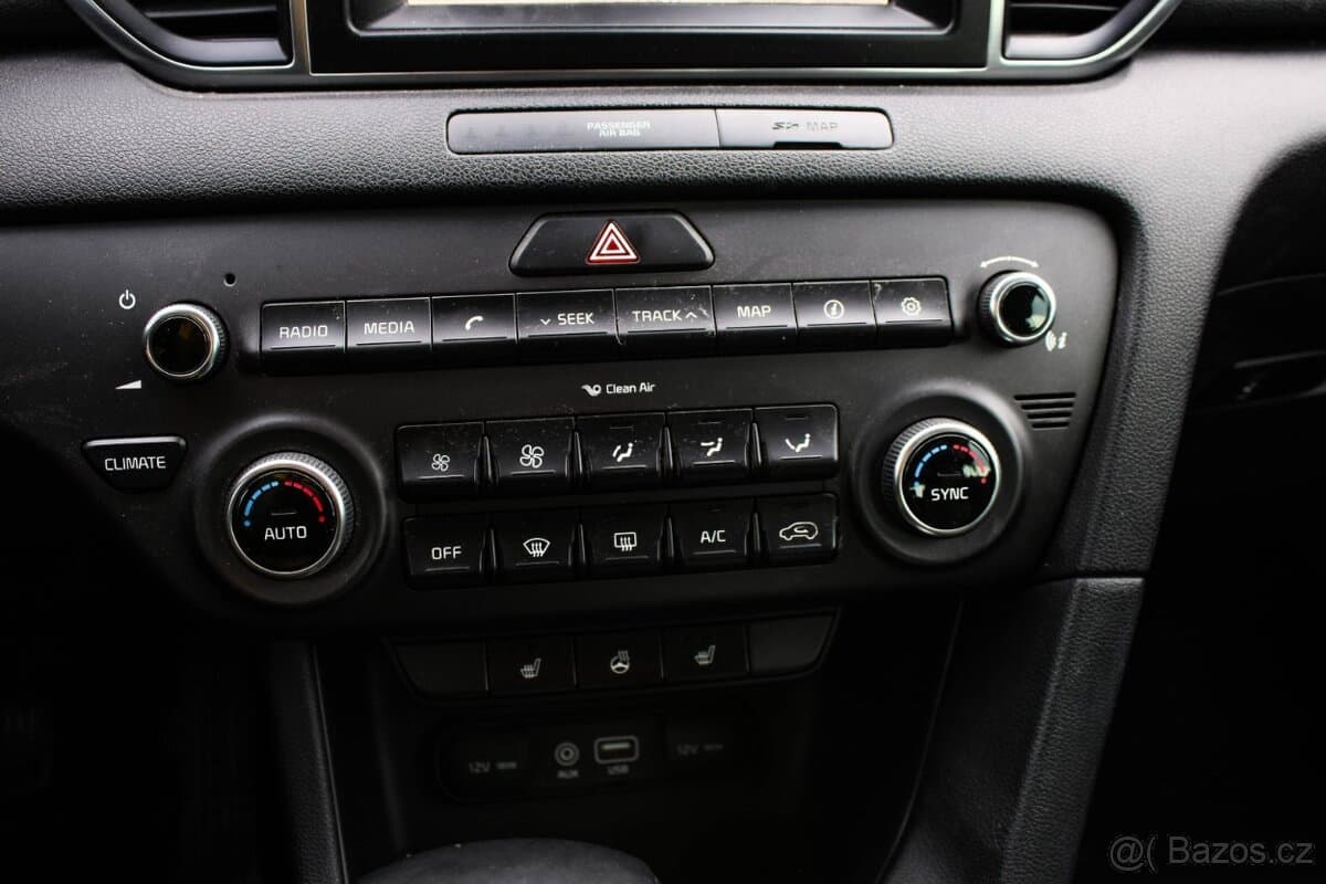 2016 Kia SPORTAGE - 16