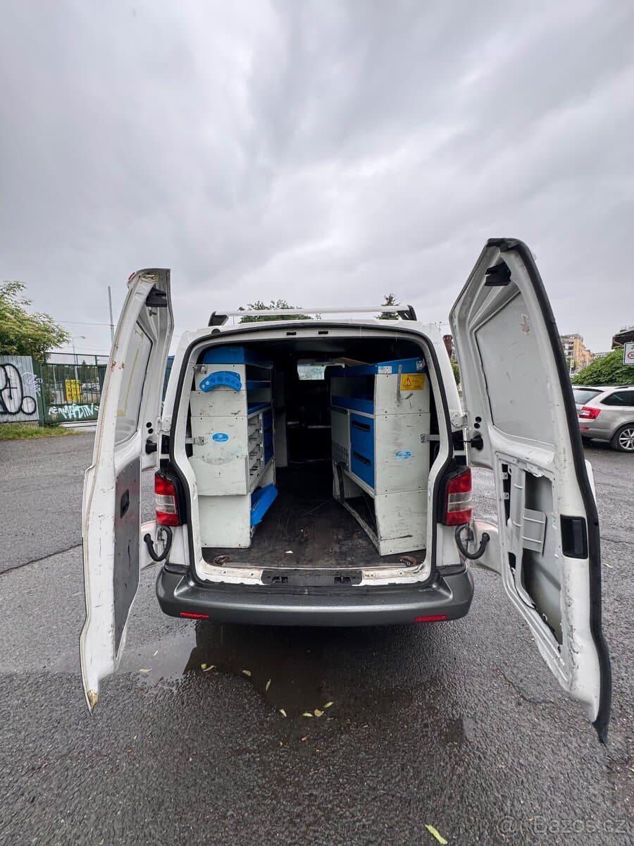 2011 Volkswagen TRANSPORTER - 16