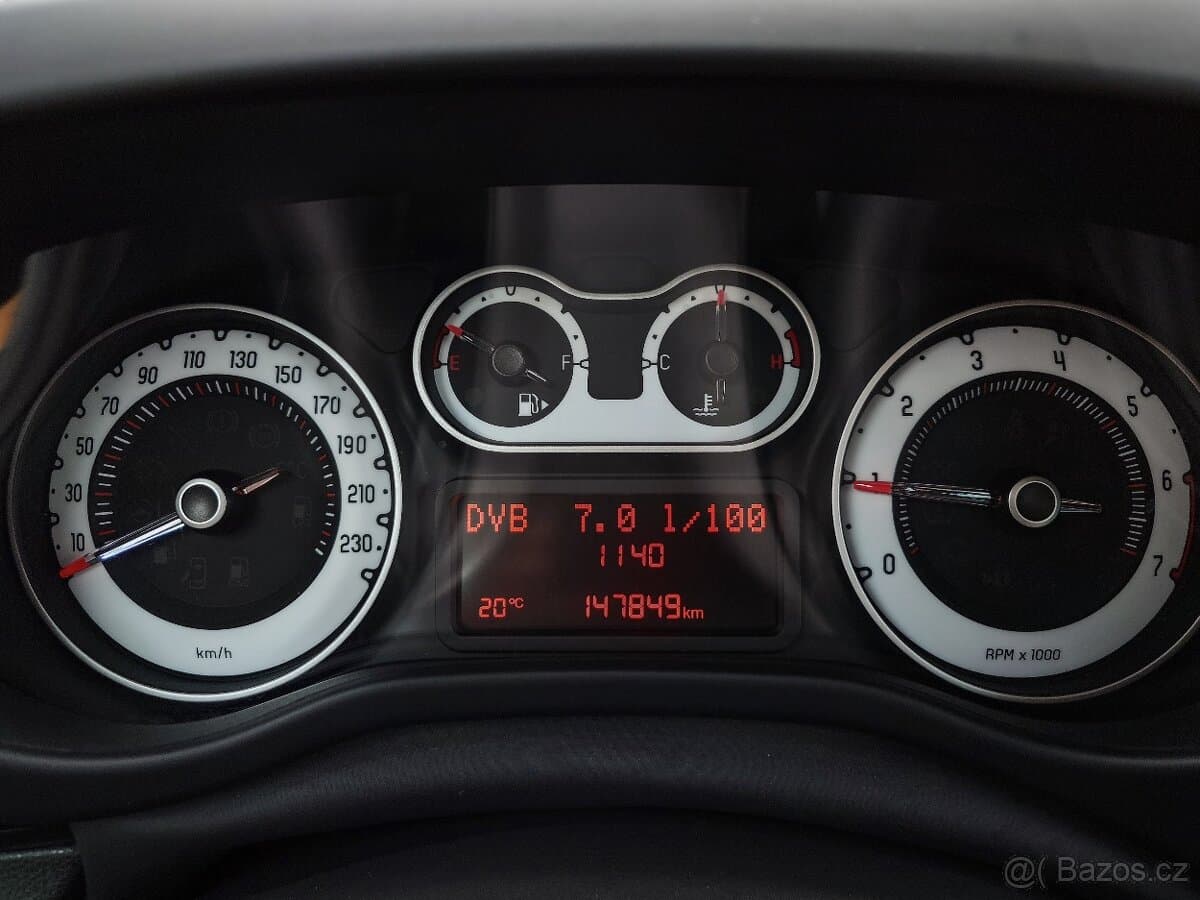 2015 Fiat 500L - 16