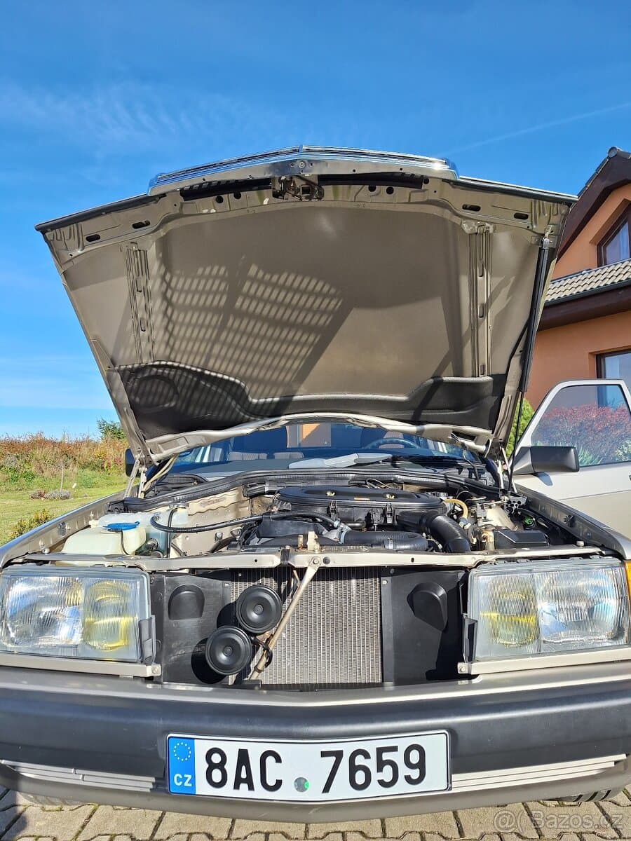 1989 Mercedes-Benz 190 - 16