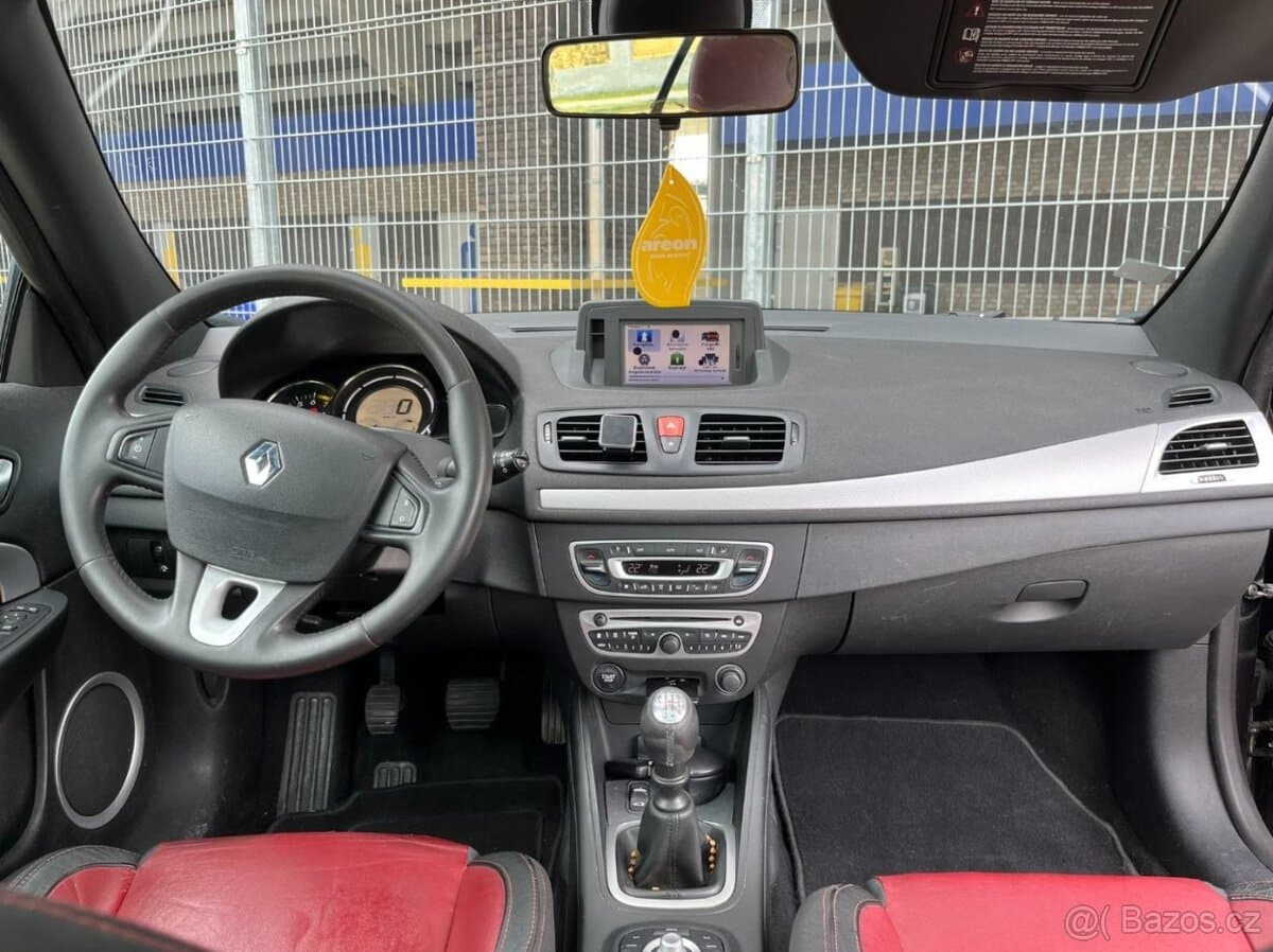 2010 Renault MEGANE - 16