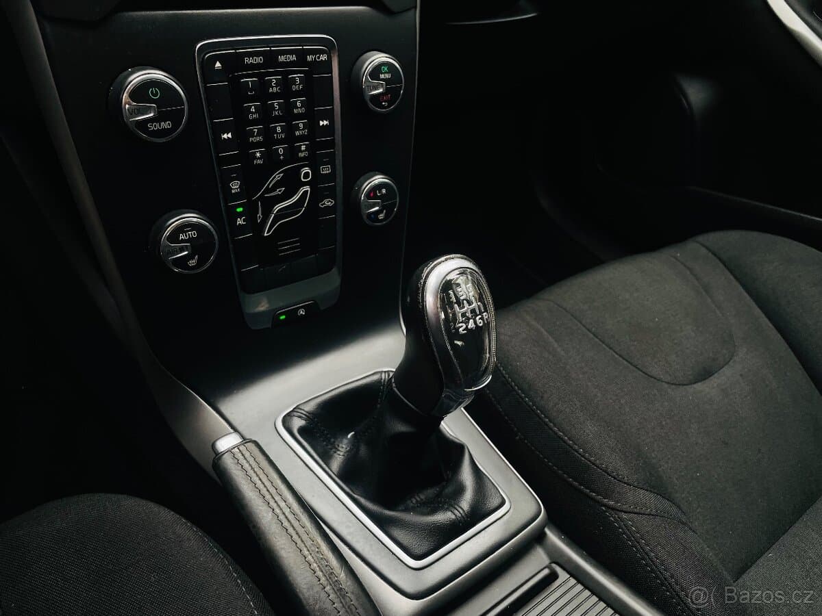 2013 Volvo V40 - 16