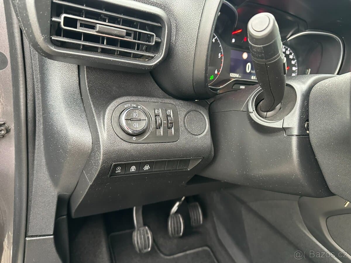 2019 Opel COMBO - 16