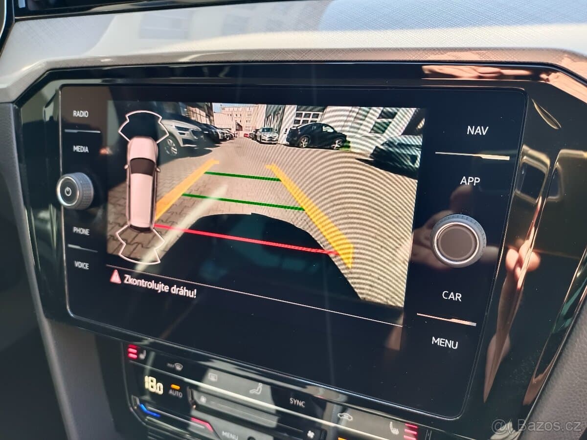 2021 Volkswagen PASSAT - 16