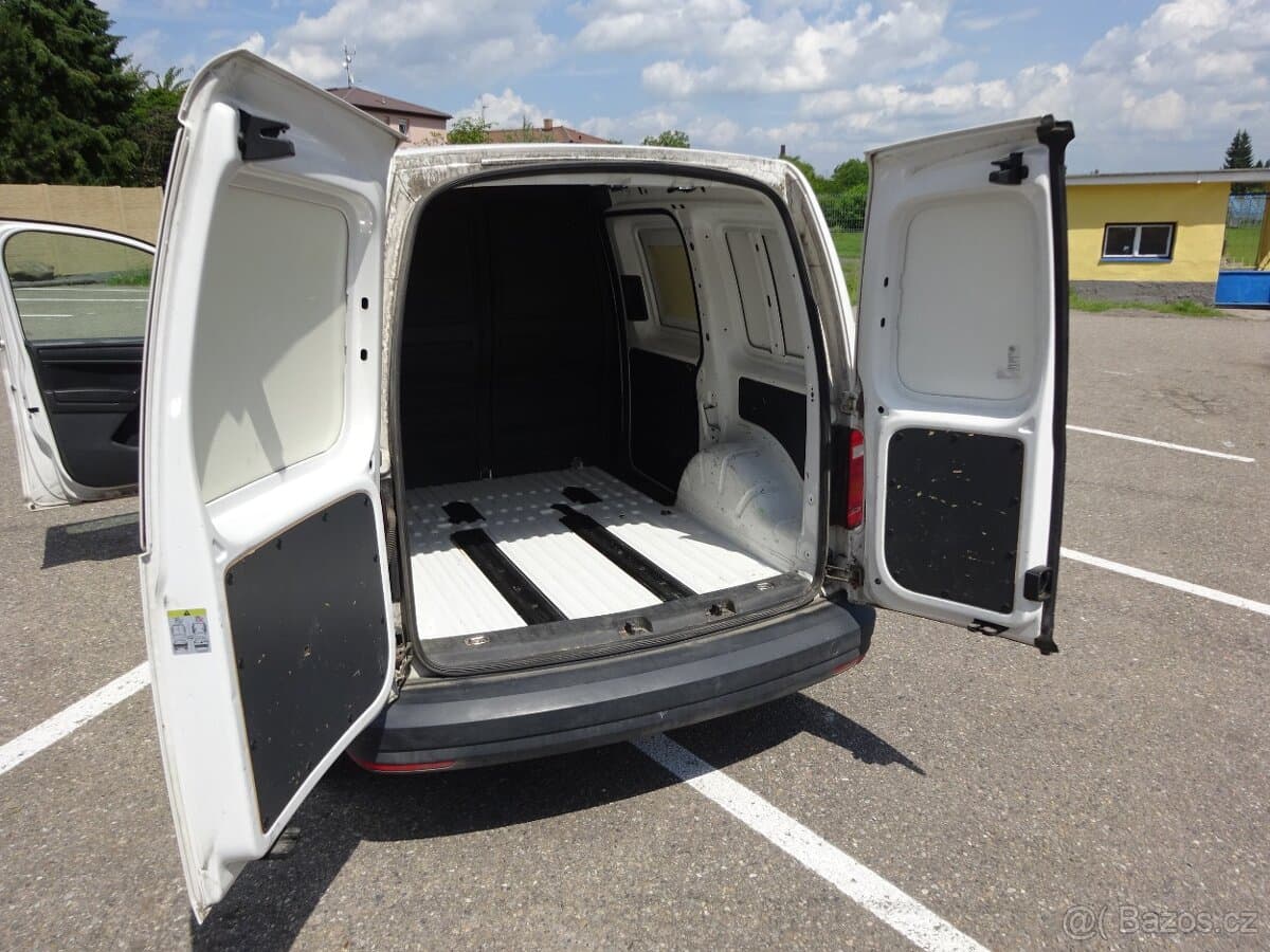 2019 Volkswagen CADDY - 16