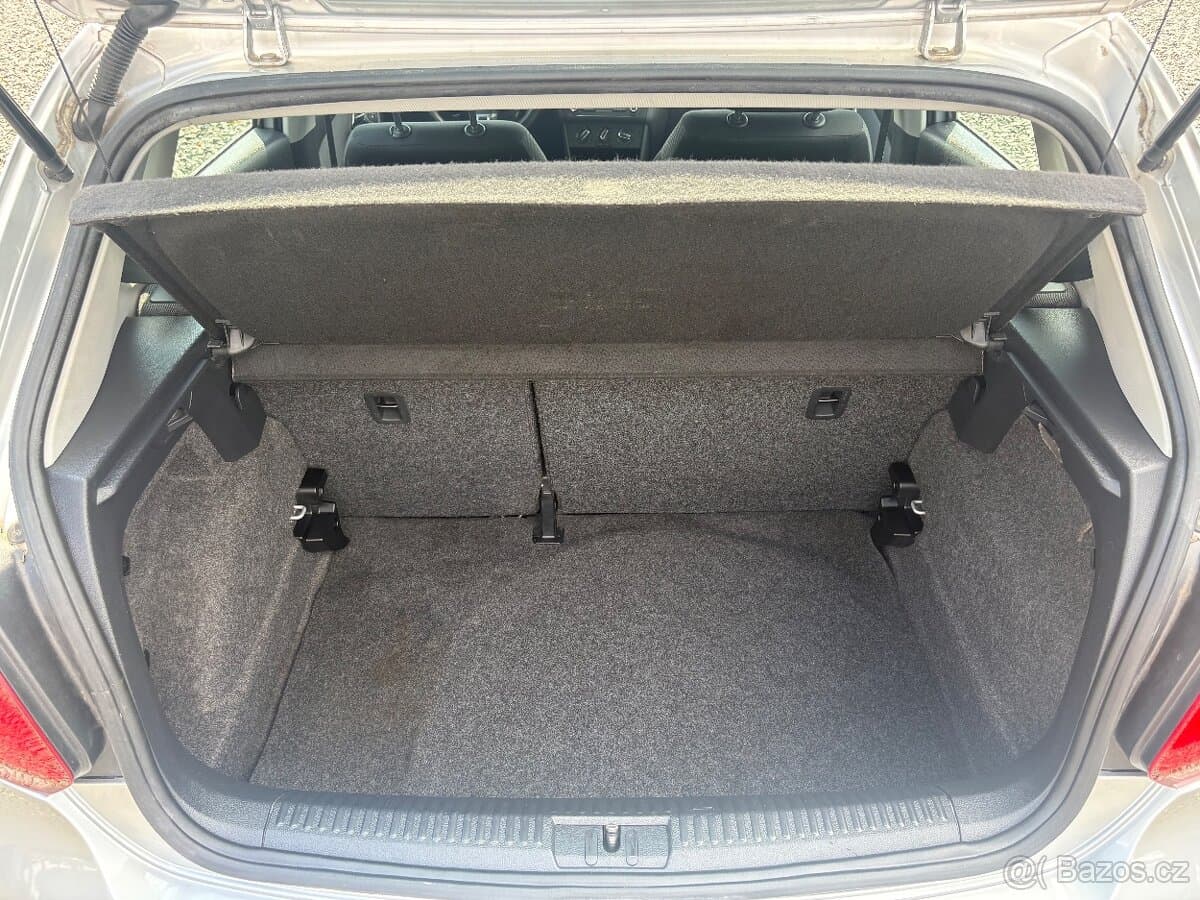 2012 Volkswagen POLO - 16